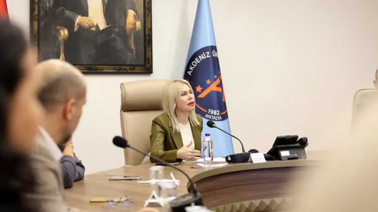 Akdeniz Üniversitesi’nde Uluslararası Başarılar Ödüllendirildi! 2